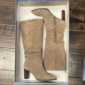 Essex Lane Women's Tan Suede Heeled Boots